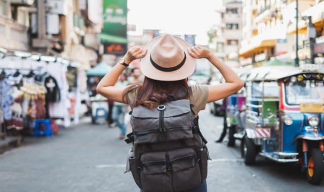 como viajar solo